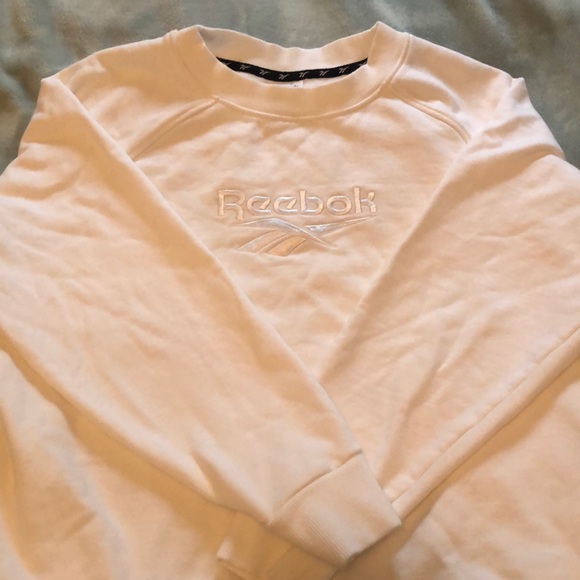 Reebok Tops - Reebok Classic Crew Neck